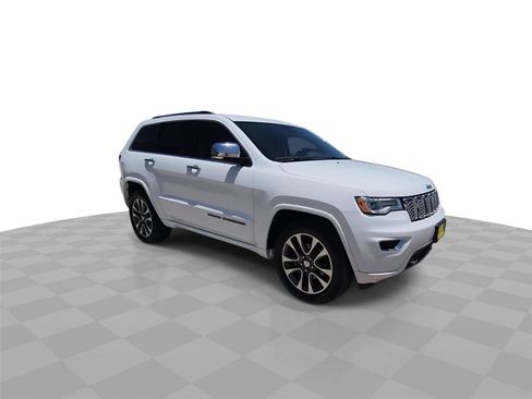 Used 2017 Jeep Grand Cherokee Overland RWD image 2