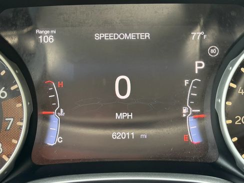 Used 2018 Jeep Compass Latitude w/ Popular Equipment Group FWD image 18