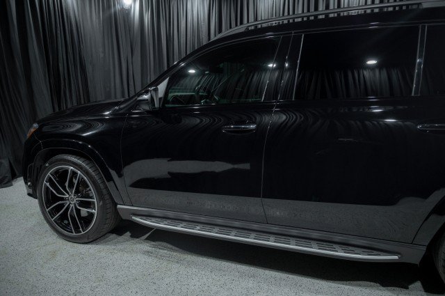 Used 2021 Mercedes-Benz GLS 580 4MATIC image 5