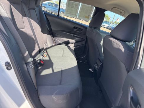 Used 2025 Toyota Corolla LE FWD image 19