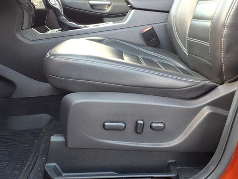 Used 2019 Ford Escape Titanium w/ U9j03 - Titanium Tow Package AWD/4WD image 16