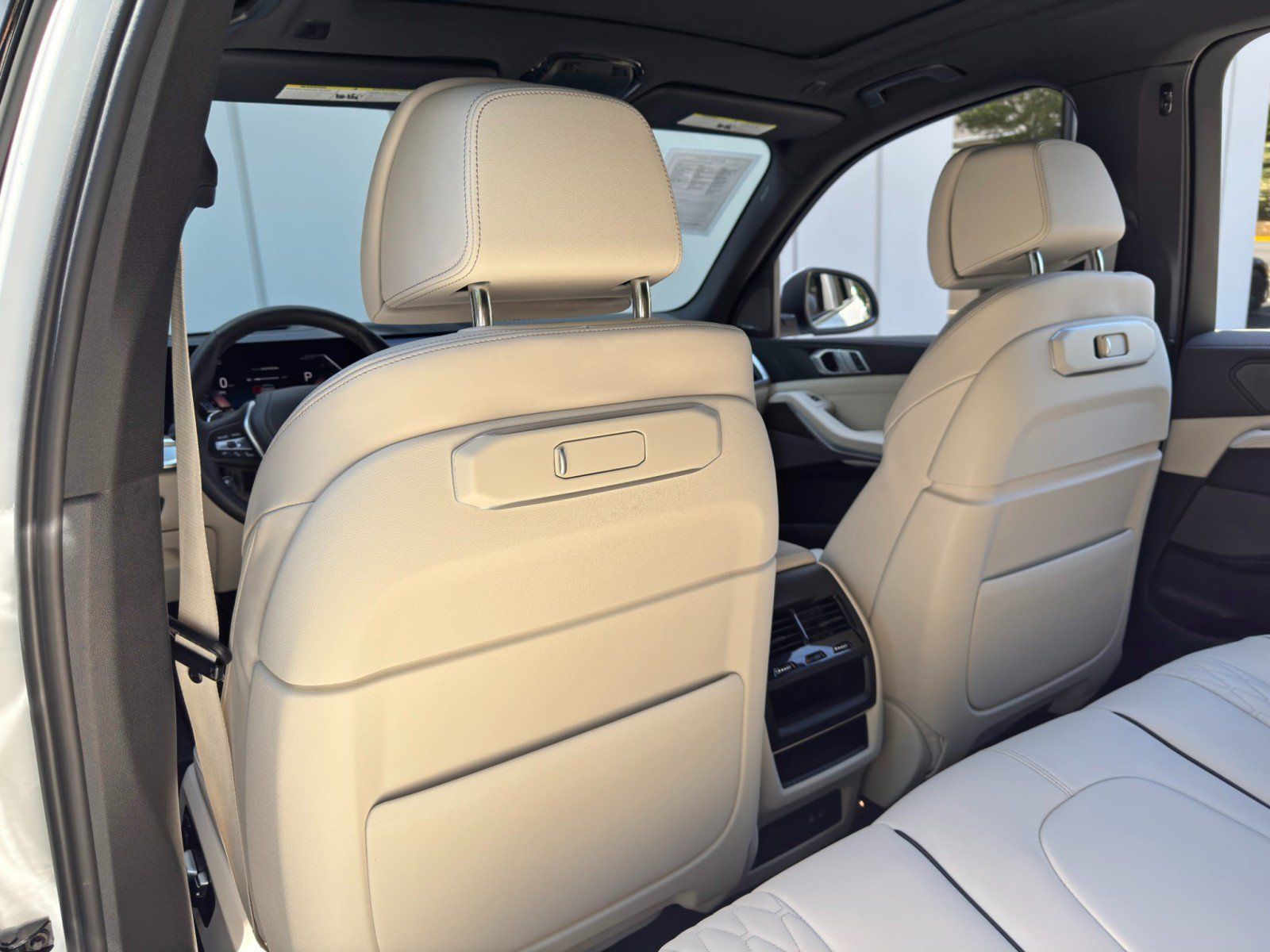 Used 2024 BMW X5 sDrive40i w/ Premium Package RWD image 39