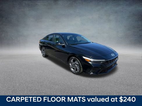 New 2025 Hyundai Elantra Limited image 3