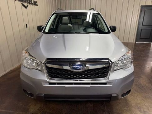 Used 2015 Subaru Forester 2.5i Limited AWD/4WD image 2