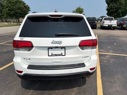 Used 2020 Jeep Grand Cherokee Laredo AWD/4WD image 13