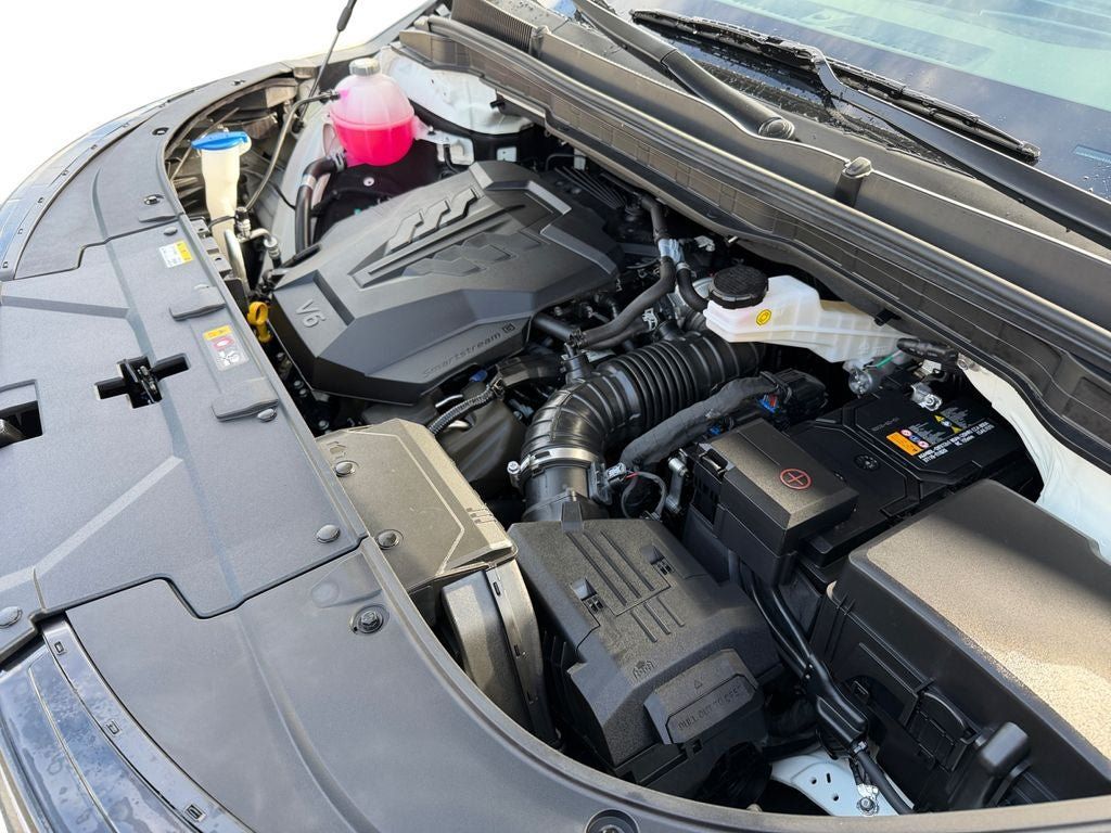 Used 2026 Kia Carnival FWD image 30