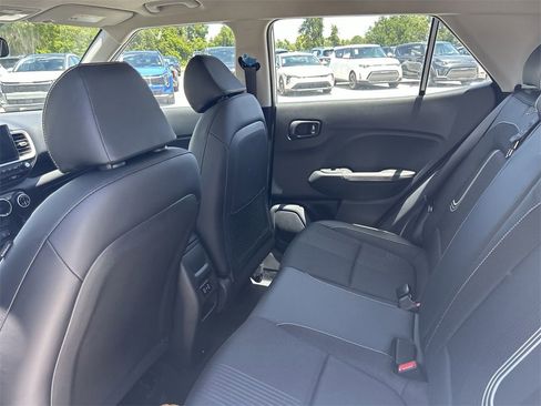 New 2025 Hyundai Venue Limited image 20