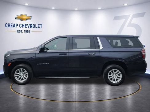 Used 2024 Chevrolet Suburban LT AWD/4WD image 2