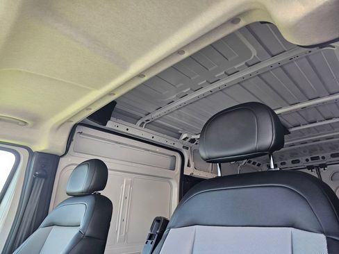 Used 2026 RAM ProMaster 2500 w/ Convenience Group FWD image 21