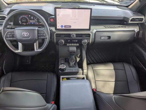 Used 2025 Toyota Tacoma TRD Off-Road AWD/4WD image 19