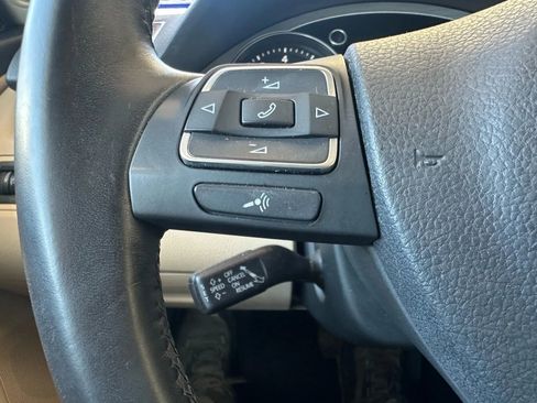 Used 2014 Volkswagen CC Sport image 11