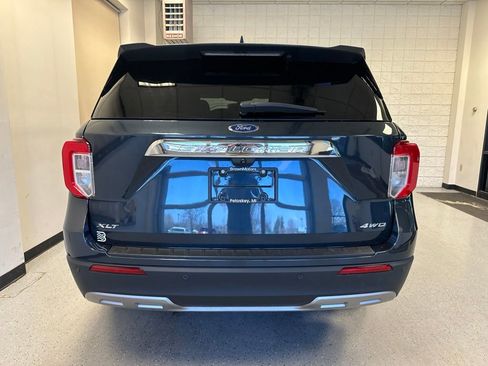 Used 2023 Ford Explorer XLT w/ Equipment Group 202A AWD/4WD image 41