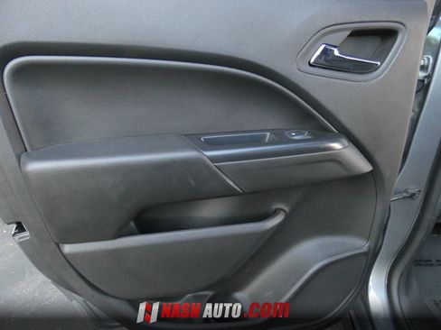 Used 2018 Chevrolet Colorado LT RWD image 40