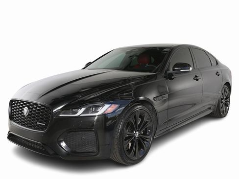 Used 2024 Jaguar XF R-Dynamic SE image 3