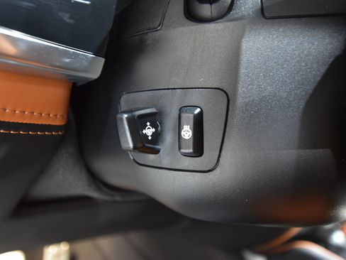 Used 2016 BMW X5 M image 20