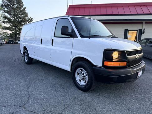 Used 2013 Chevrolet Express 2500 Extended image 3