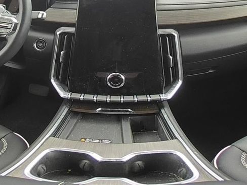 Used 2026 GMC Acadia Denali w/ Super Cruise Package AWD/4WD image 30