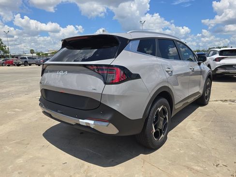 New 2026 Kia Sportage EX AWD/4WD image 8