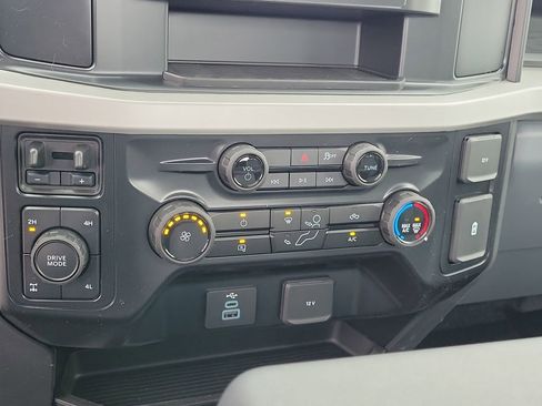 New 2026 Ford F250 4x4 Regular Cab Super Duty image 28