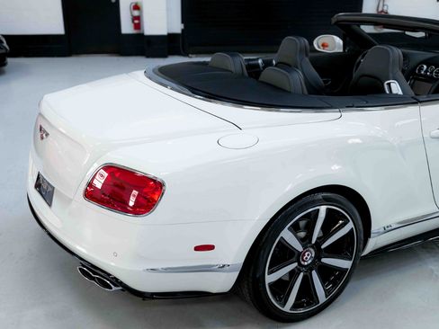 Used 2014 Bentley Continental GT V8 S image 32