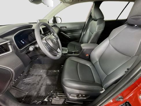 Certified 2026 Toyota Corolla Cross XLE w/ Convenience Package FWD image 22