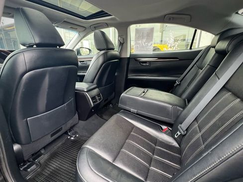 Used 2017 Lexus ES 350 w/ Luxury Package image 17