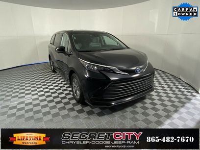 Used 2024 Toyota Sienna LE