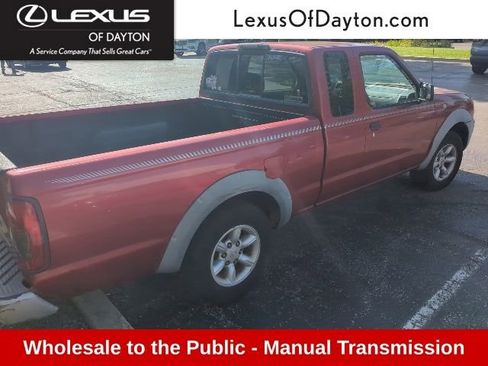 Used 2001 Nissan Frontier XE image 4