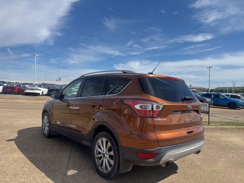 Used 2017 Ford Escape Titanium image 13