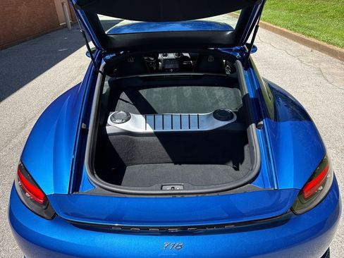 Used 2017 Porsche 718 Cayman RWD image 20