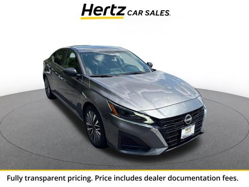 Used 2025 Nissan Altima 2.5 SV FWD image 1