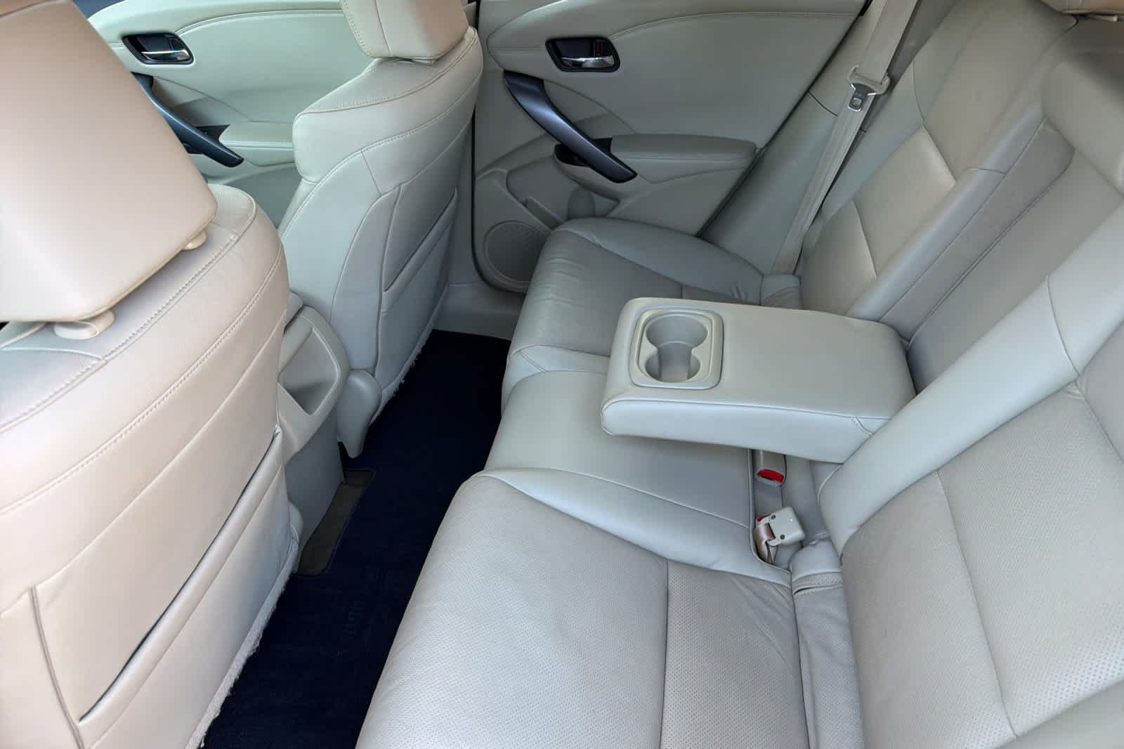 Used 2015 Acura RDX w/ Technology Package AWD/4WD image 4