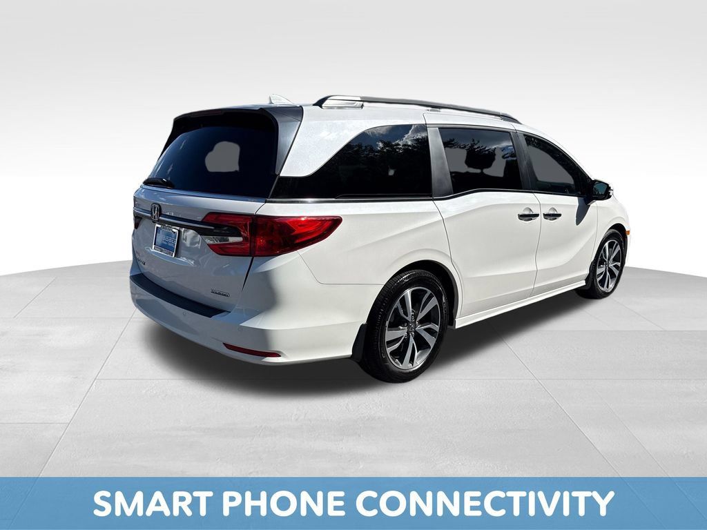Certified 2024 Honda Odyssey Touring image 8