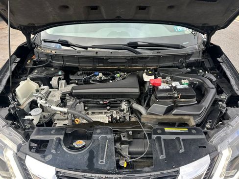 Used 2017 Nissan Rogue SL image 11