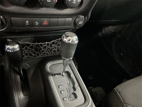 Used 2015 Jeep Wrangler Unlimited Sport w/ Quick Order Package 24S image 16