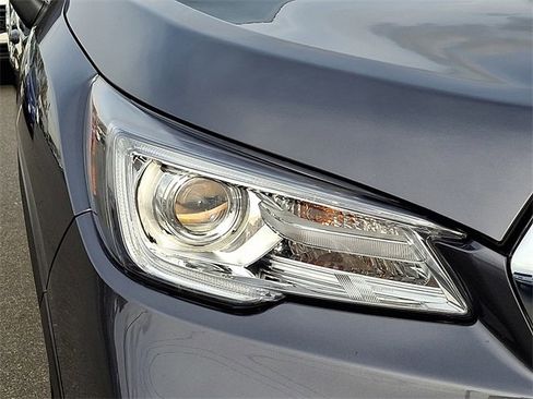 Used 2022 Subaru Ascent Limited w/ Technology Package image 9