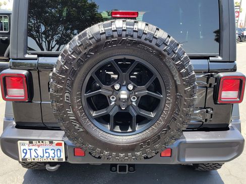 Used 2025 Jeep Wrangler Unlimited Sport AWD/4WD image 22