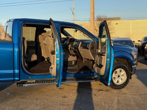 Used 2017 Ford F150 XLT w/ Equipment Group 301A Mid AWD/4WD image 27