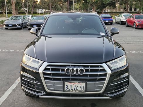Used 2018 Audi Q5 2.0T Premium Plus w/ Premium Plus Package image 2