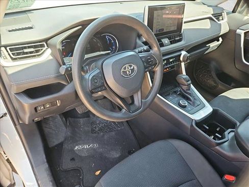 Used 2024 Toyota RAV4 LE AWD/4WD image 12