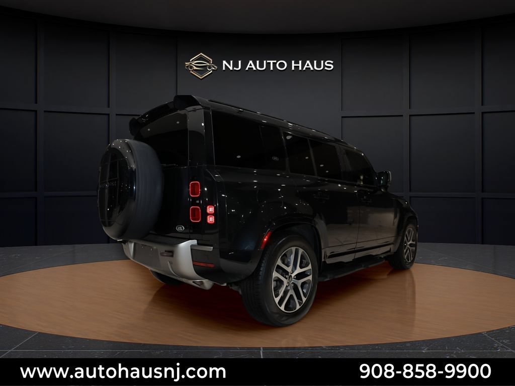 Used 2023 Land Rover Defender 110 X-Dynamic SE AWD/4WD image 8