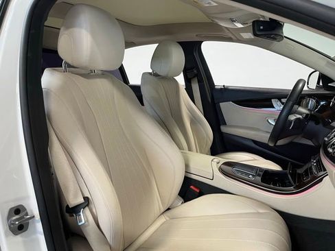 Used 2022 Mercedes-Benz E 350 Sedan image 10