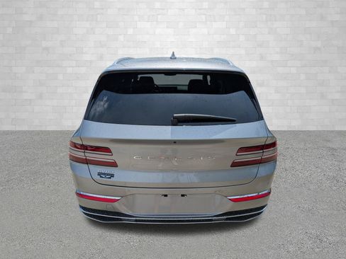 Used 2026 Genesis GV80 2.5T RWD image 3