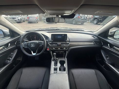 Used 2019 Honda Accord LX image 13