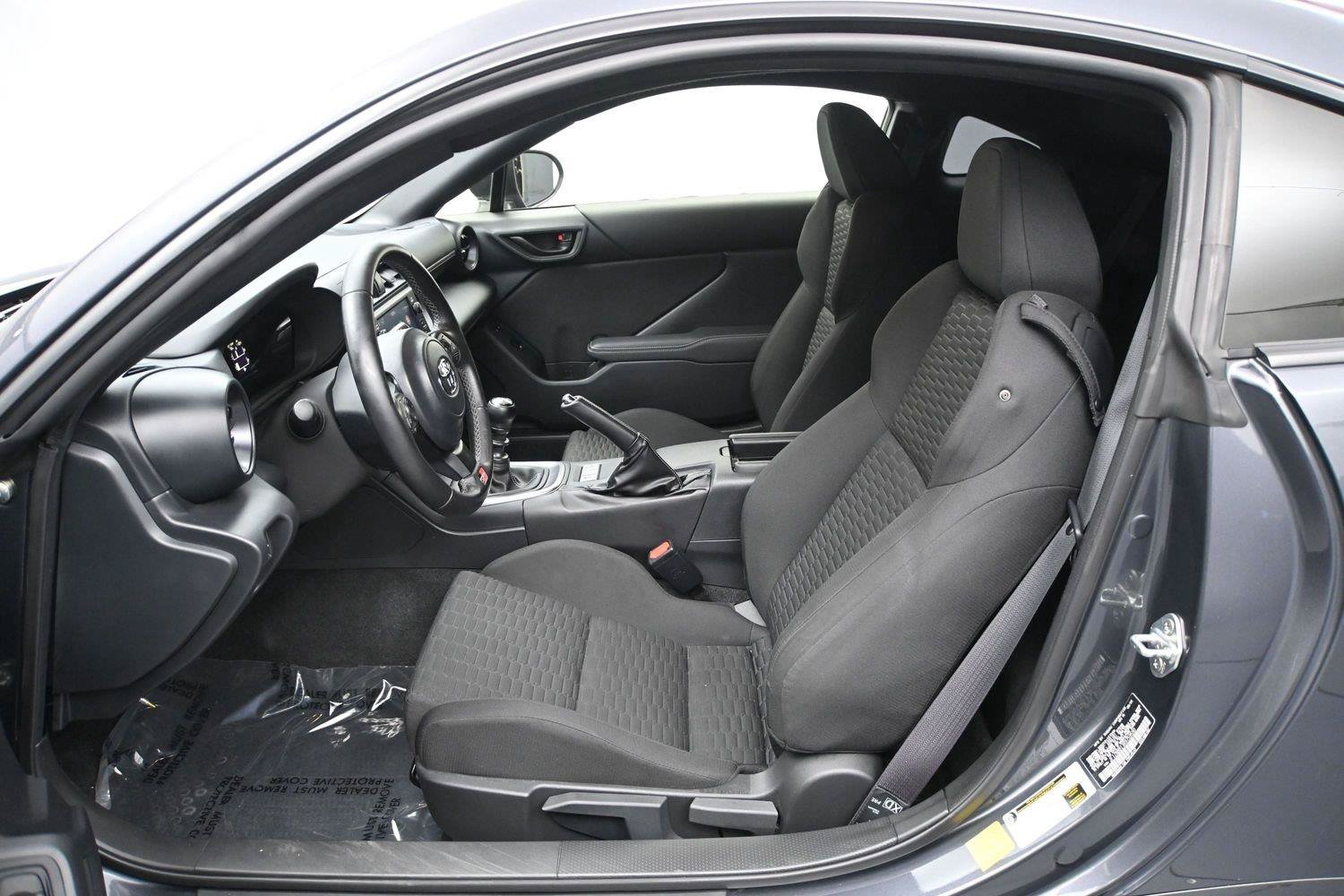 Used 2024 Toyota GR86 RWD image 8