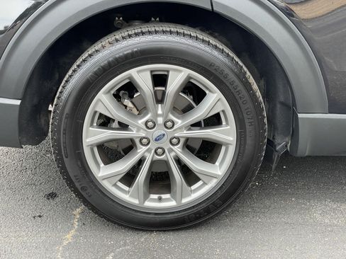 Used 2023 Ford Explorer Limited w/ Equipment Group 301A RWD image 60