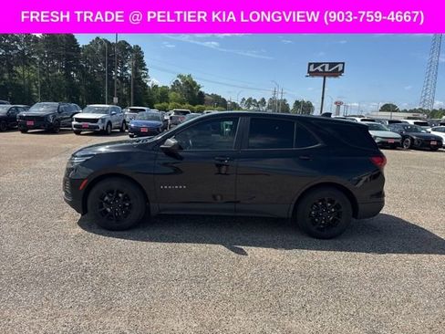 Used 2022 Chevrolet Equinox LS w/ Driver Confidence II Package image 4