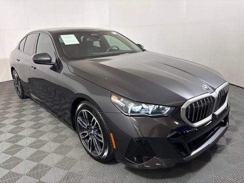 Certified 2026 BMW 530i w/ M Sport Package RWD image 4