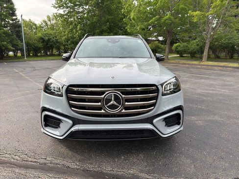 Used 2024 Mercedes-Benz GLS 450 4MATIC image 5