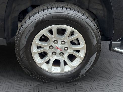 Used 2016 GMC Yukon SLT image 30